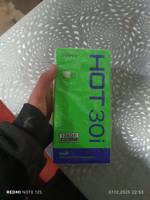 Продаётся телефон infinix HOT 30i