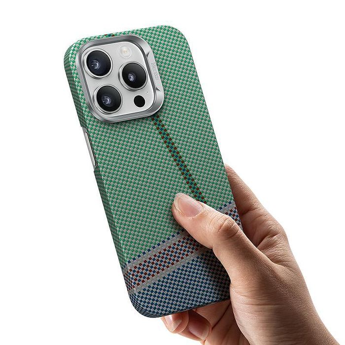 Кейс benks etui passiongreen kevlar 600d за iphone 16 pro max