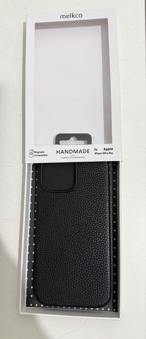 Чехол на Iphone 16 pro max