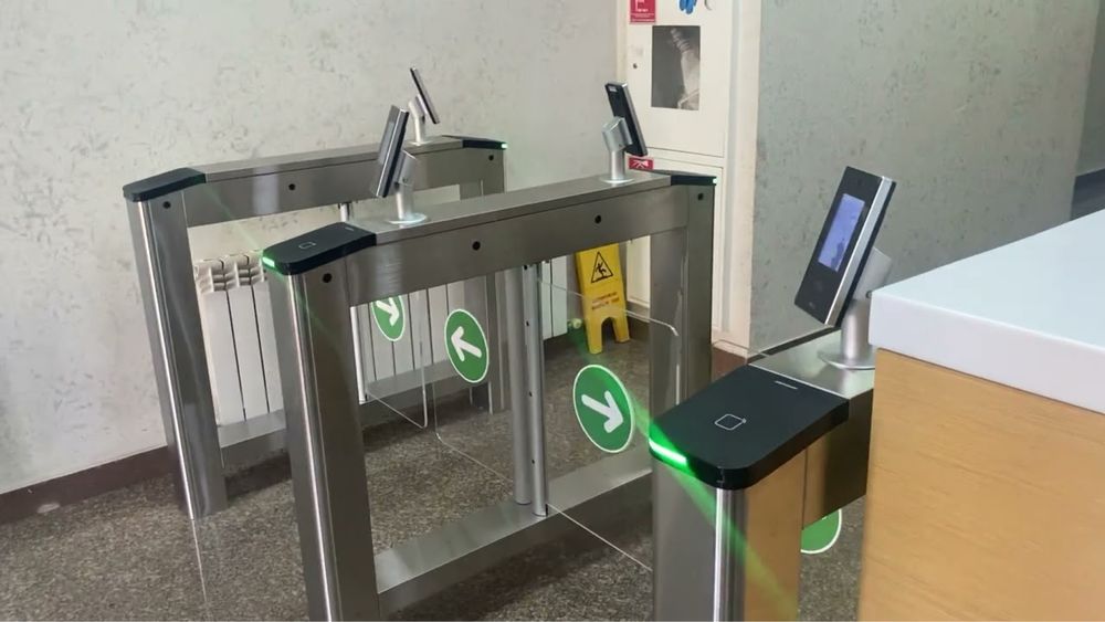 Установка камер, face id, турнитеты и т.д