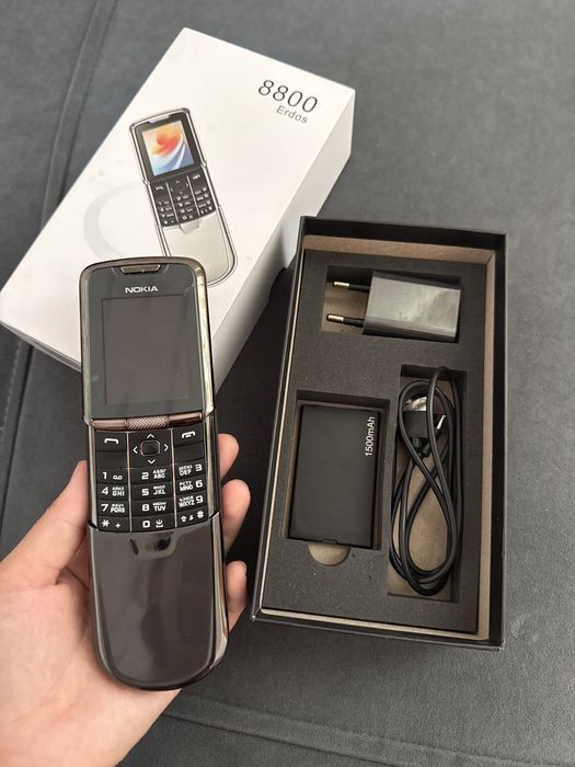 Новый Nokia 8800