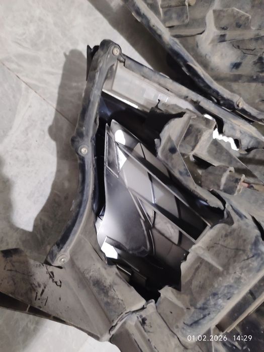 Фаря на Тойota land Cruiser Prado