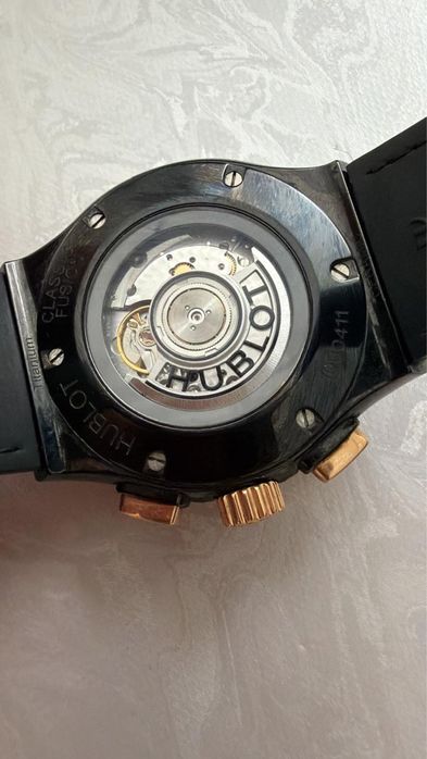 Золотые часы Hublot