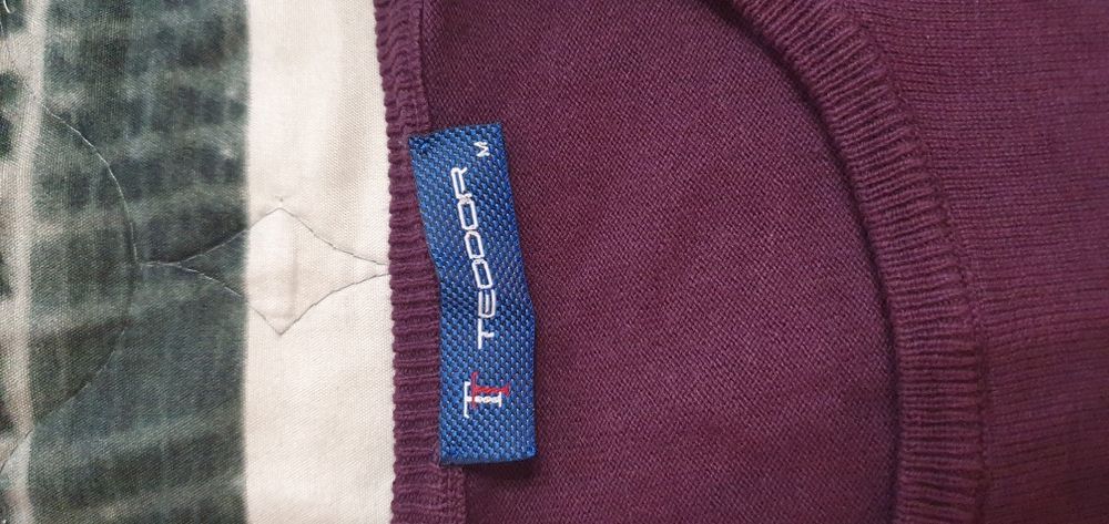 Пуловери Teodor размер М