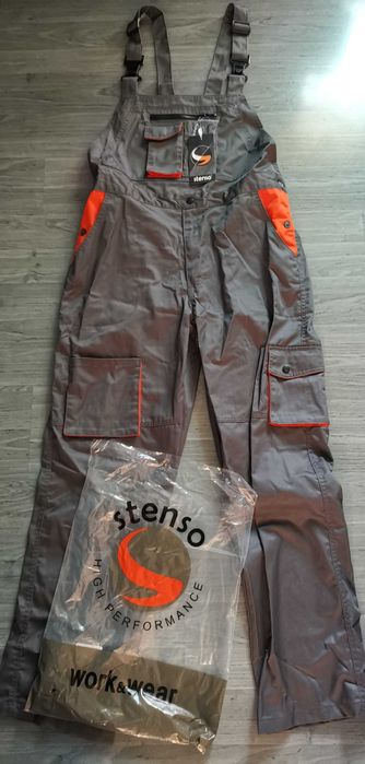 Комплект работно облекло (полугащеризон, работно яке, работни обувки)