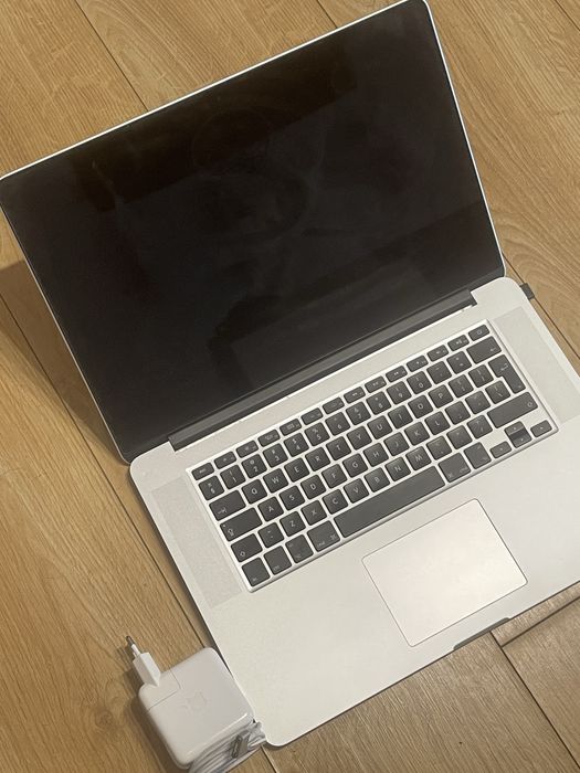 Mac Book Pro Retina i7, 16 GB RAM