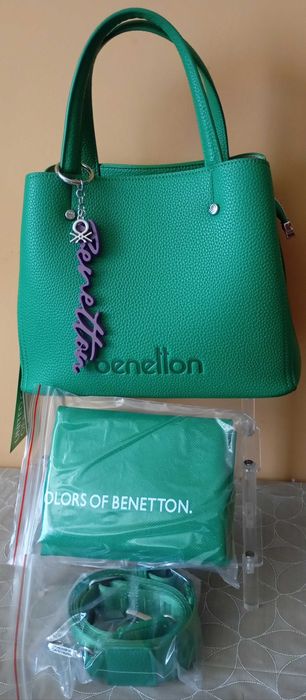 Чанта дамска Benetton BNT-1507-GRN. Нов модел.