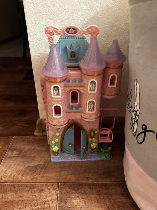 Кукольный домик (замок)