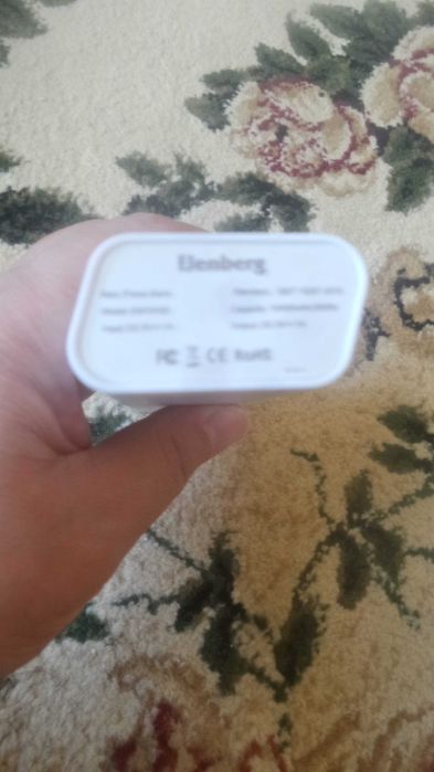 Новый зарядник кармананый самсунг.