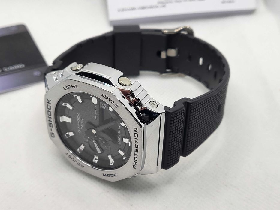 Ceas Casio g shock GM 2100 1aer ,Metal Silver black .Nou,Garantie 2ani