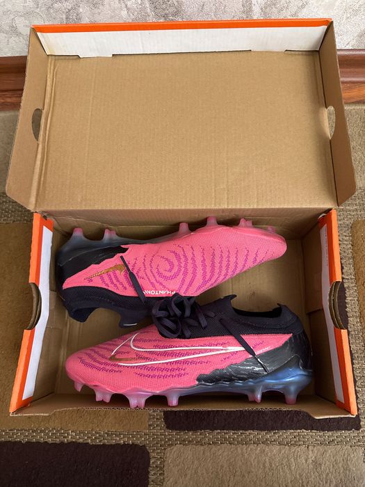 Новые бутсы Nike phantom gx