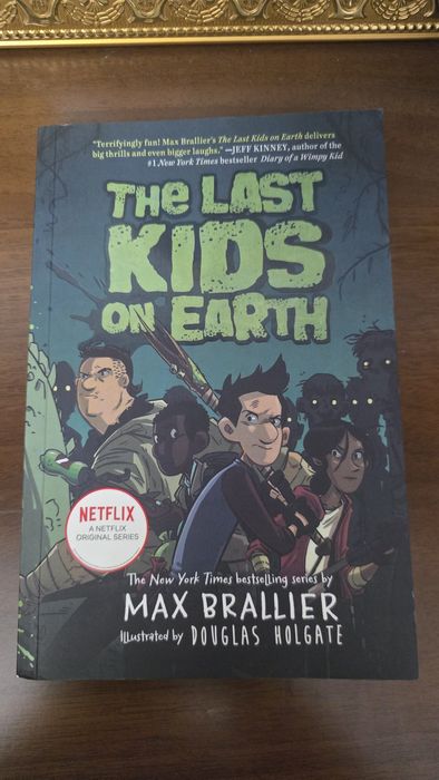 Книга The last kids on the earth