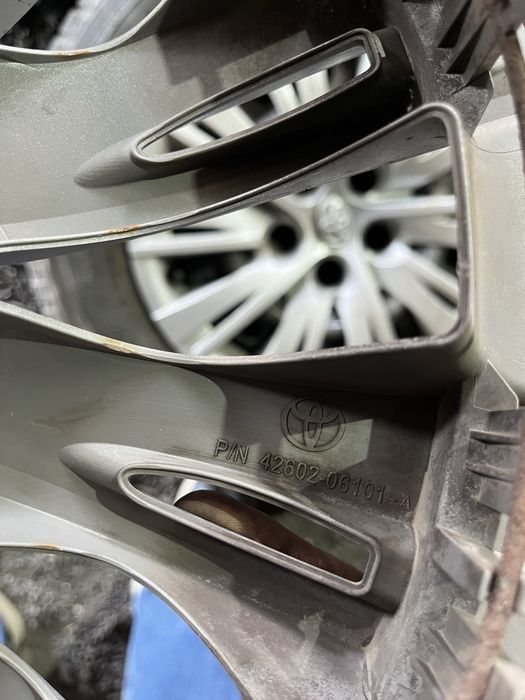 Диски с колпаками R16 Toyota