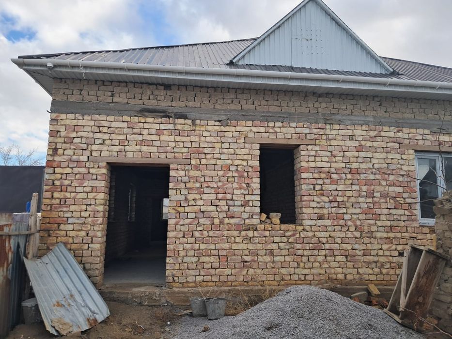 Жер уй сатылады!