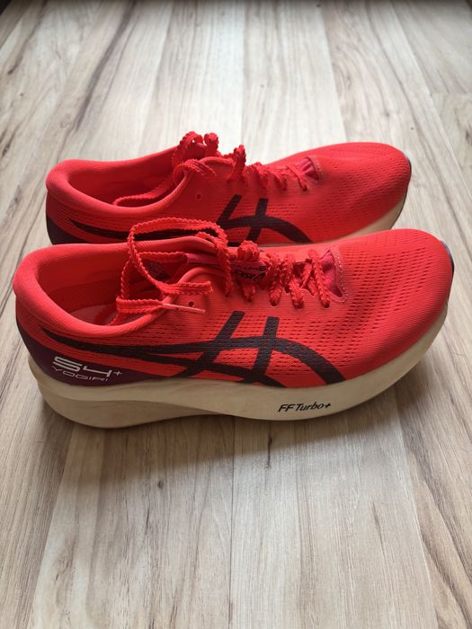 Asics S4+ Yogiri