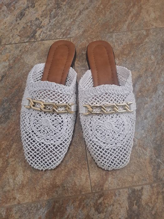 Slapi casual croșetați