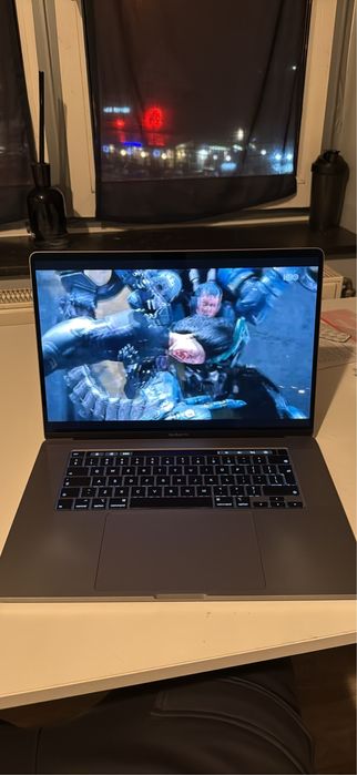 Macbook pro 15,1” 2018