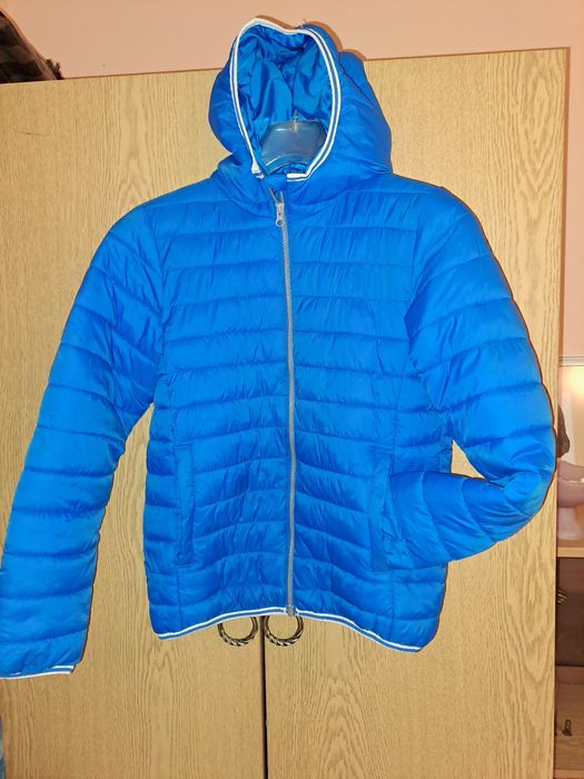 Яке унисекс 146 см и суичер Nike  137-147 см.