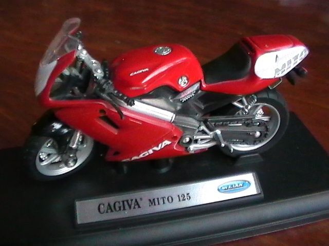 Мотоциклы в масштабе 1/18