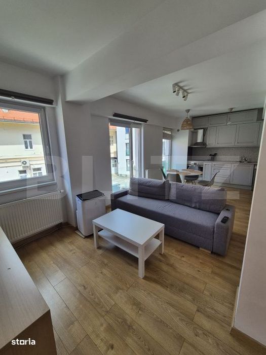 Apartament cu 3 camere, 2 bai, intermediar Parcare subteran, Centru! — fotografia 3