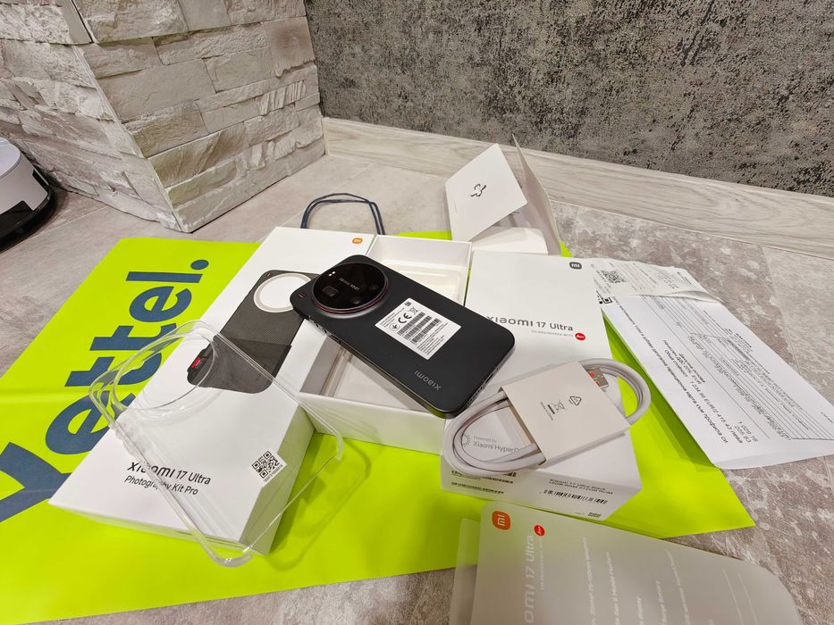 Xiaomi 17 ultra , black - 16g.b.  RAM -512 ROM