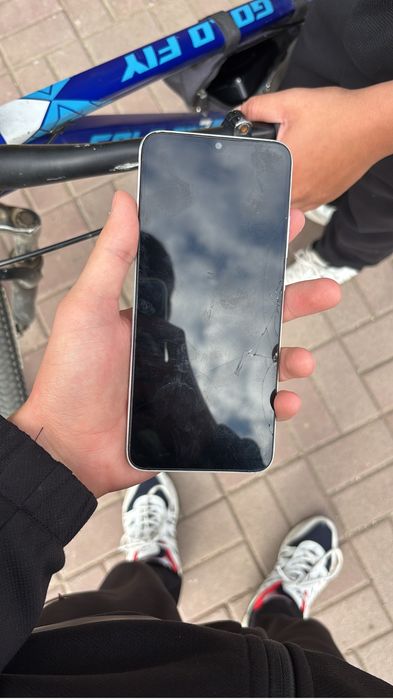 Продам телефон Redmi 10c