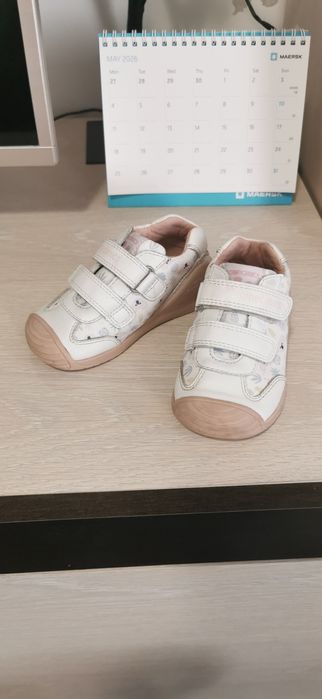 Pantofi Biomecanics 23