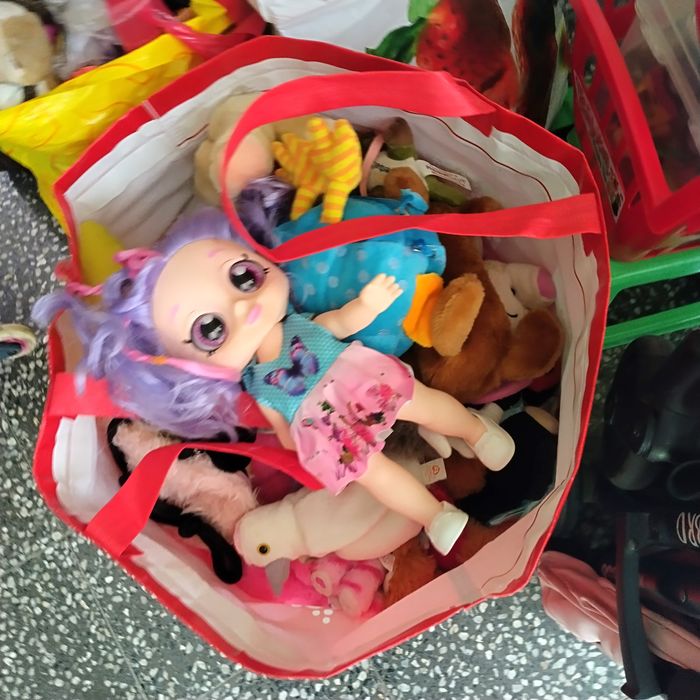 Количка,играчки,принадлежности,дрехи,органайзер,детска кухня,маса..