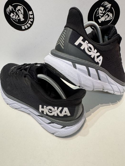 Маратонки HOKA CLIFTON 7 .Номер 40.5