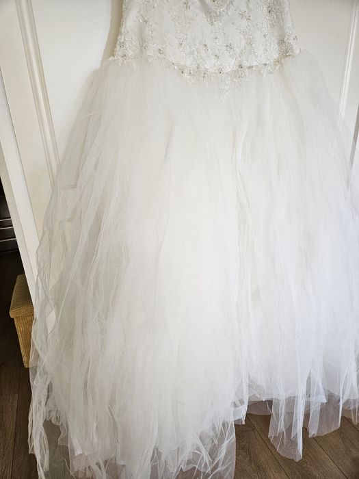 Vând rochie de mireasa mărimea 48