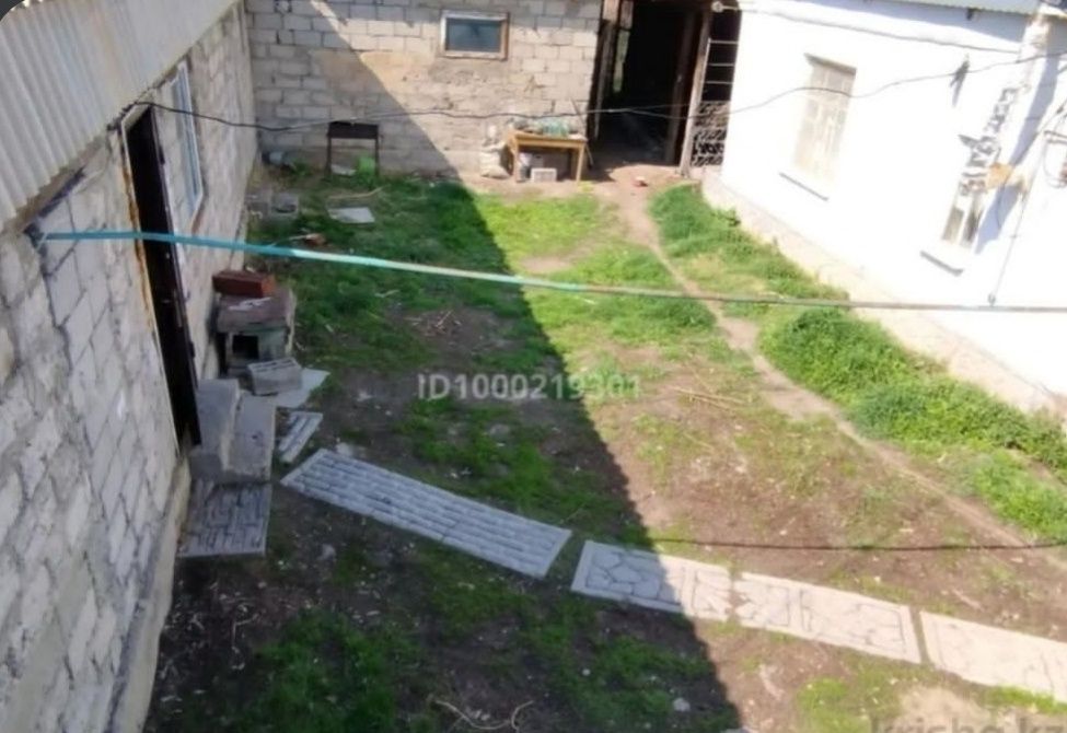 Продается дом с большим участком