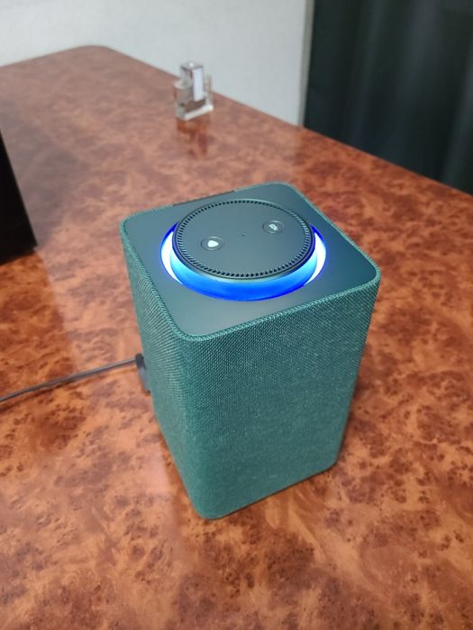 Срочно и дешево Яндекс станция Макс 3 с Zigbee