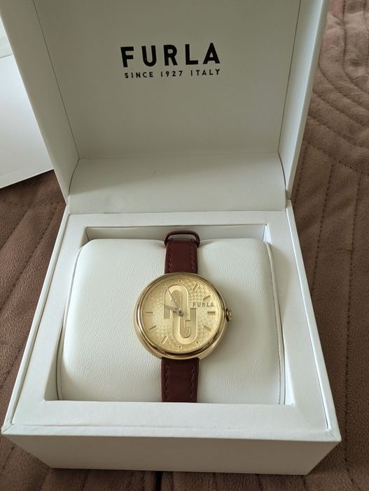Ceas Furla auriu cu curea vișinie din piele