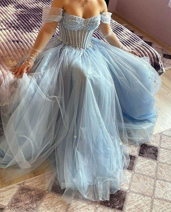 Дизайнерска бална рокля