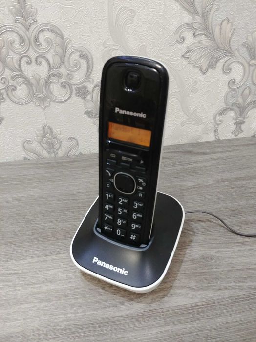 радиотелефон Panasonic kx-tg1611