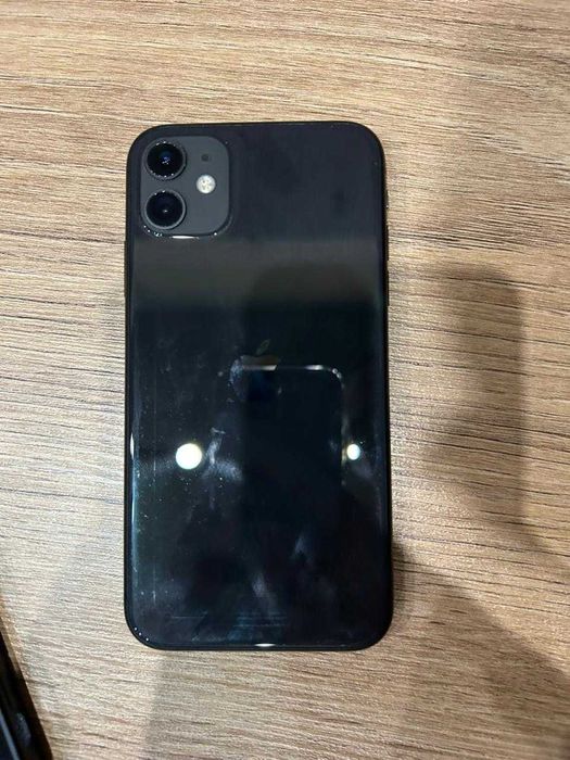 Продаю Iphone 11 128ГБ