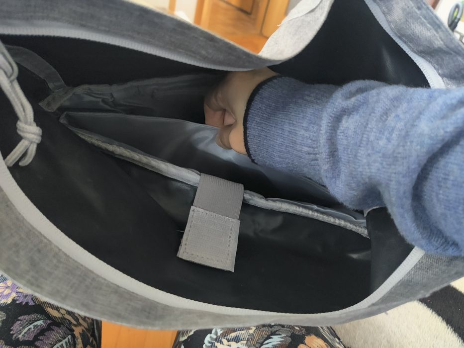 Rucsac NOU impecabil