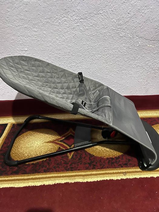 Shezlon deyarli yengide