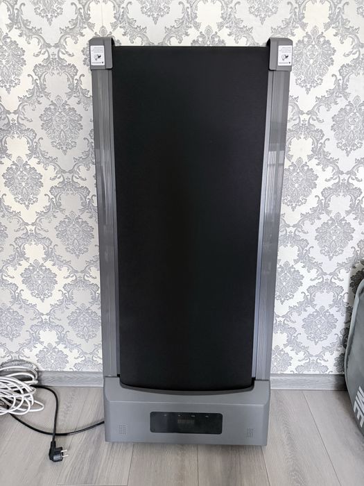 Продам беговую дорожку