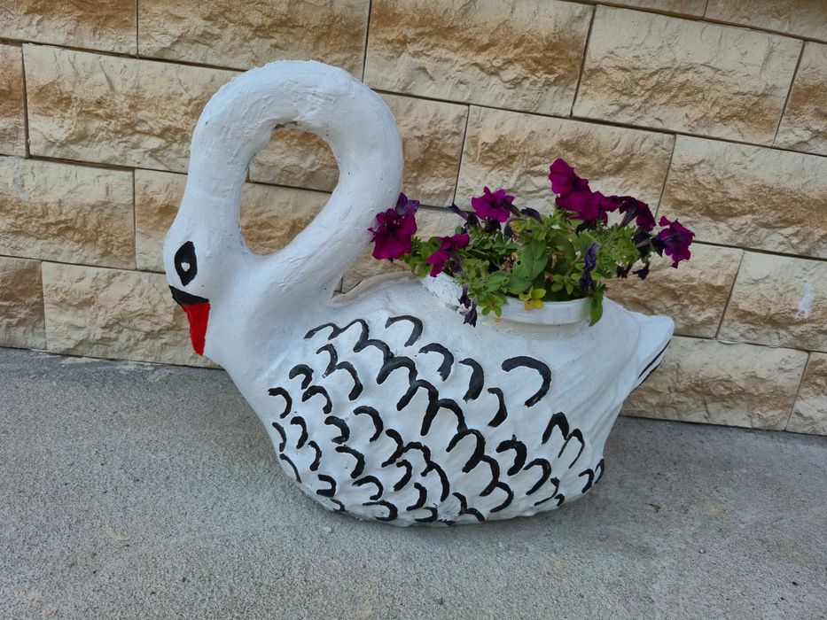 Vand decor ghiveci lebada