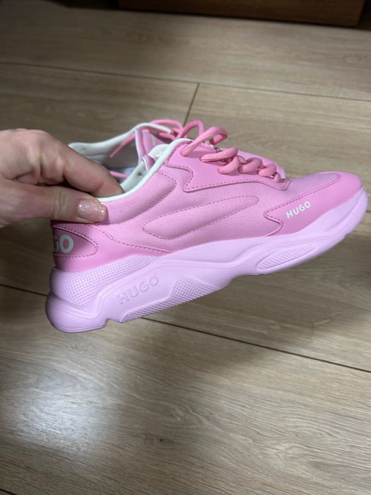 Дамски маратонки