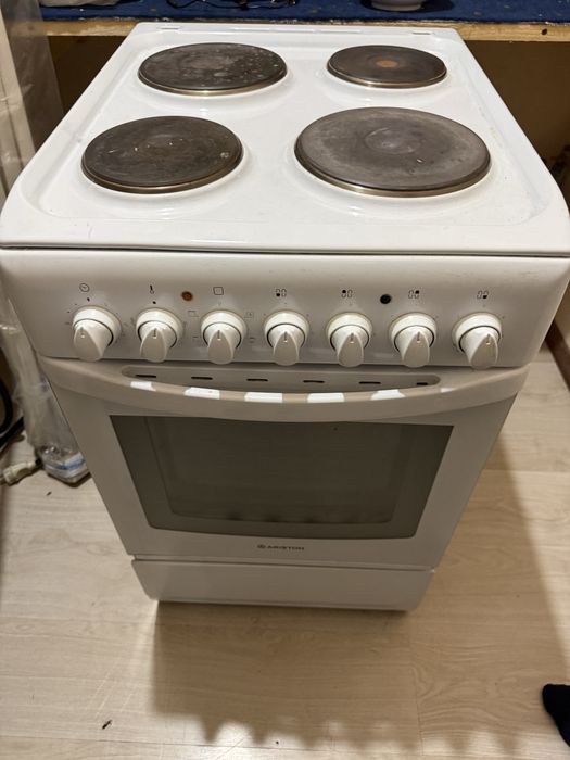 Продам плиту электрическая