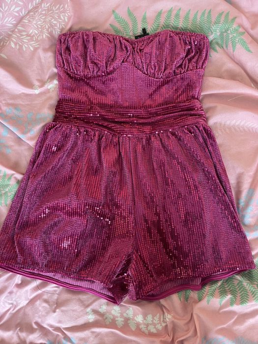 Удобен розов парти гащеризон Pretty little thing (Uk6/XS размер)