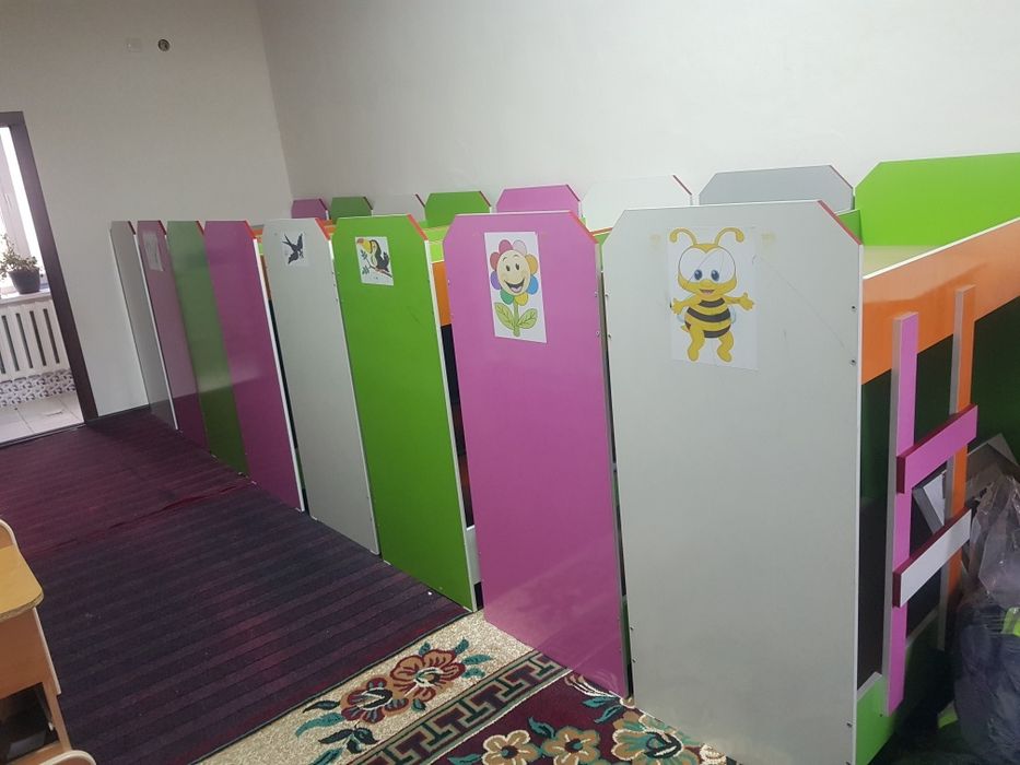 Богча учун 2 каватли кроватчалар сотилади.