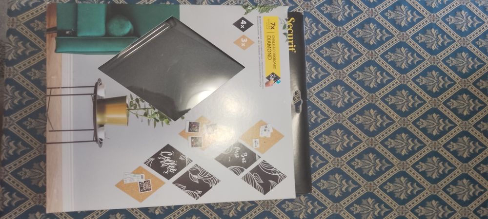 LED гирлянд памучни топки ,сувенири, касичка,самозалепващи пана,дъски и корк Securit