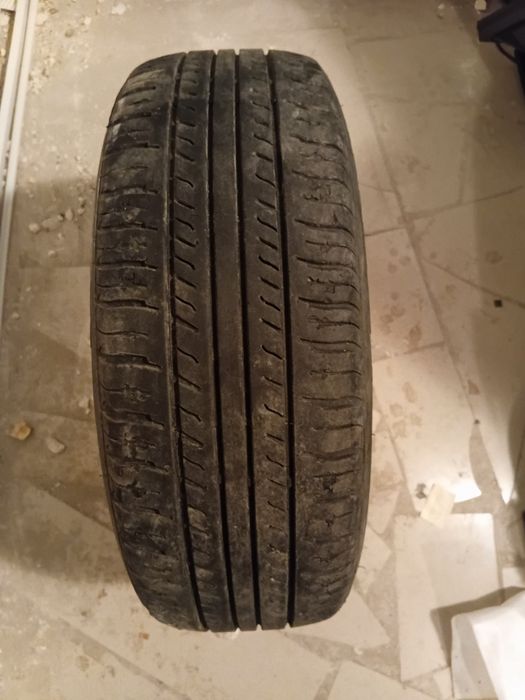 Продам шины летние Triangle