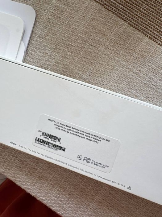 Продаю APPLE WATCH series 8