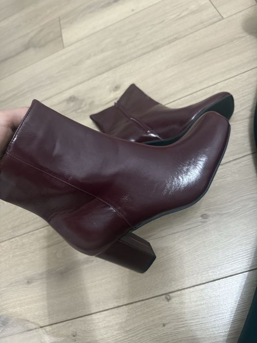 Продам туфли и полуботинки