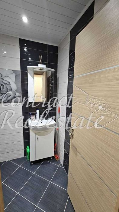 Дава се под наем Двустаен апартамент в Варна, Възраждане 1 - 50 кв.м за 398.82 € - Снимка #4