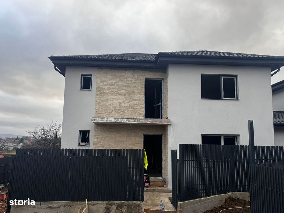 Casa noua cu 4 camere, zona Capat Cug